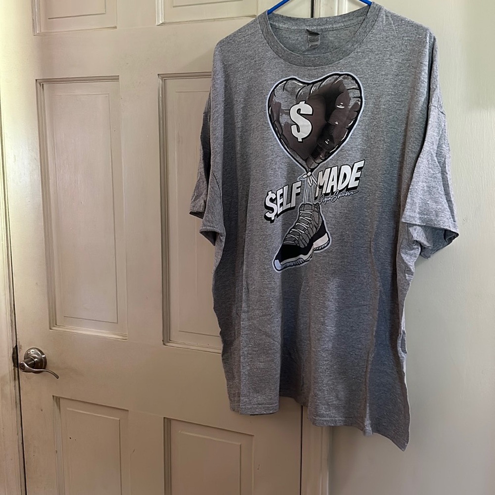 Men T shirt
